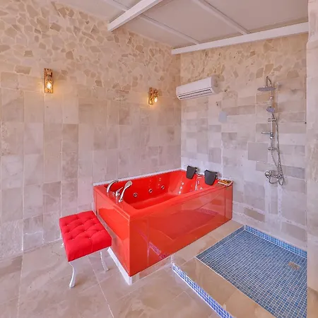 Mojo Sunset Boutique